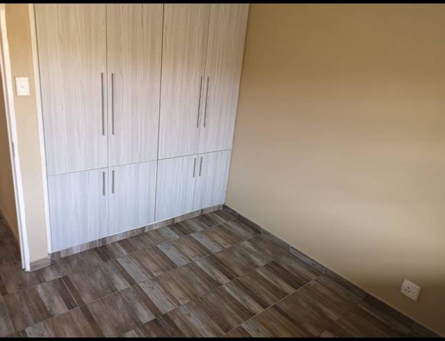 2 BEDROOM APARTMENT TO LET IN PRESTBURY